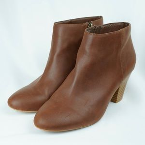 Ann Taylor LOFT Midheel Zip Bootie